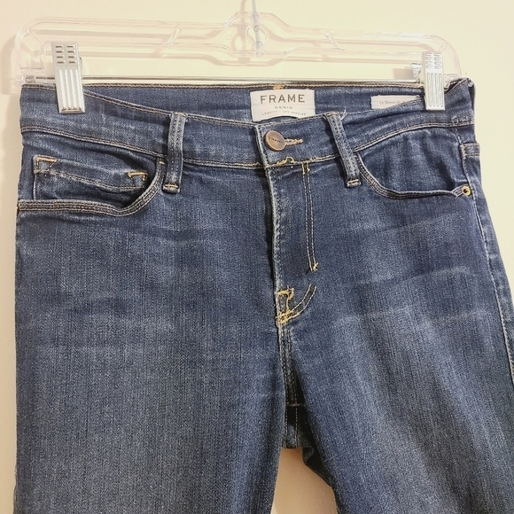 FRAME Denim | Le Skinny de Jeanne Skinny Jeans in Queensway Wash (Size 28) - Picture 4 of 16